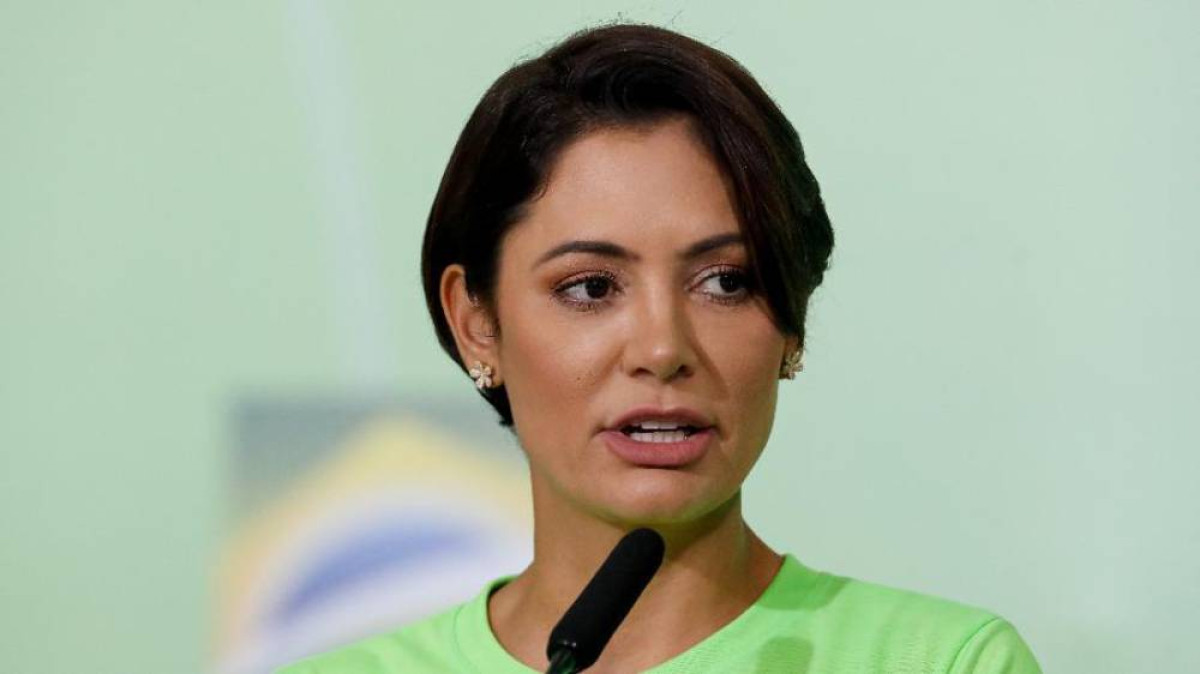 Leia mais sobre o artigo Michelle mantém apoio a Celina, mas rejeita apoiar Ibaneis