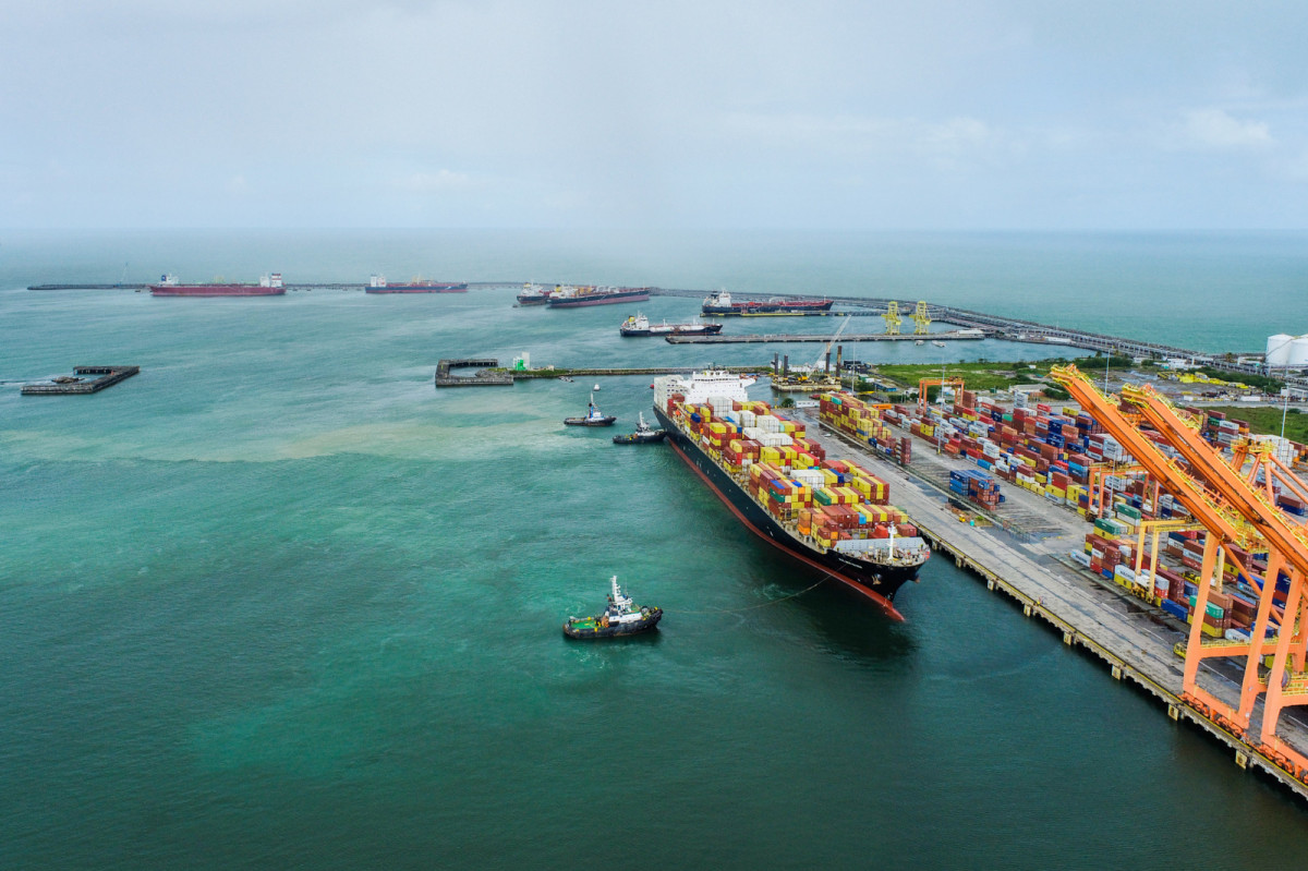 Leia mais sobre o artigo Suape abre 2026 com crescimento de 38,6% e reforça protagonismo logístico no Nordeste