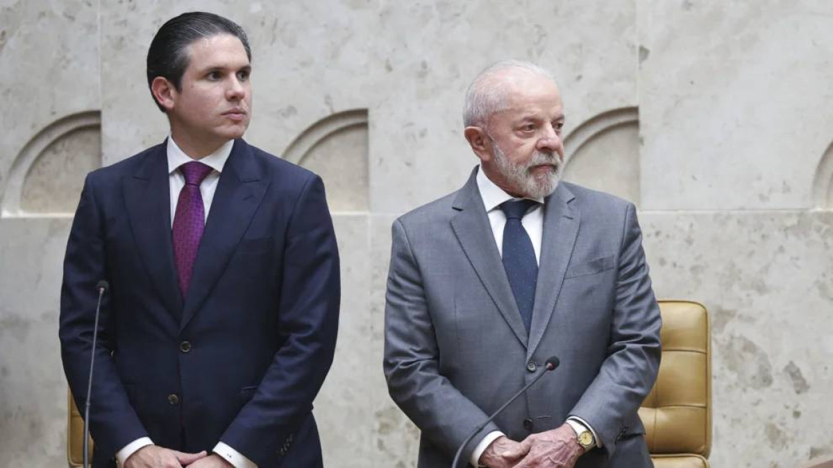 Leia mais sobre o artigo Planalto defende projeto de lei sobre fim da escala 6×1 para manter poder de veto