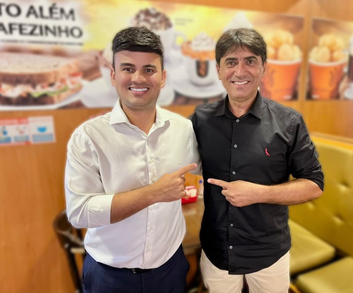 Leia mais sobre o artigo Vereador Júnior Moto Peças se reúne com o prefeito Júnior Cantarelli para discutir cenário politico e parcerias