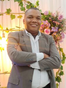 Leia mais sobre o artigo Programa conectados com cristo fortalece a fé na web tv Feira Nova-PE