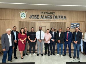 Leia mais sobre o artigo Câmara de Feira Nova realiza sorteio de jurados do tribunal do júri e recepciona novo juiz da comarca