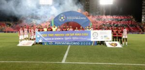 Leia mais sobre o artigo Sport e Náutico empatam por 3 a 3 no primeiro jogo da final do Pernambucano