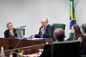 Leia mais sobre o artigo Quaest: 72% acham que o STF tem poder demais