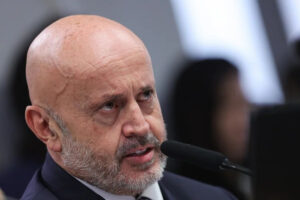 Leia mais sobre o artigo Careca do INSS exigia termo de sigilo de funcionários por até 5 anos