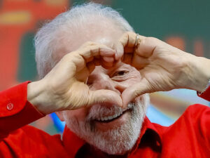 Leia mais sobre o artigo Lula diz que indicação ao Oscar mostra “potência da cultura brasileira”