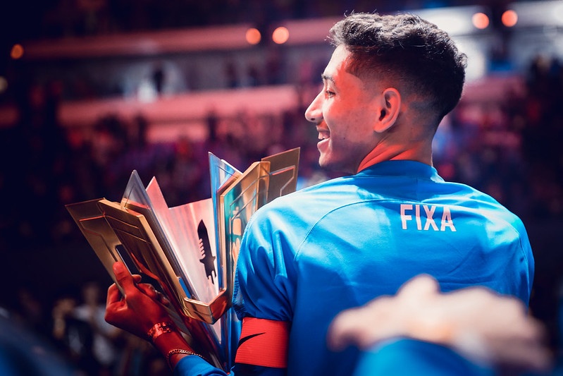 Leia mais sobre o artigo Campeão mundial pelo Corinthians, Fixa retorna à elite do Free Fire e disputará a FFWS Brasil pela Angels Outplay