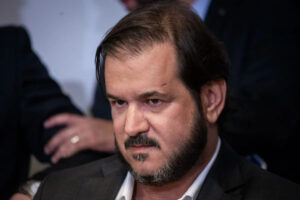 Leia mais sobre o artigo Rueda dizia que ganharia bilhões para intermediar venda do Master