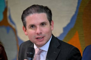 Leia mais sobre o artigo Hugo Motta quer retomar debate da reforma política em abril