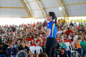 Leia mais sobre o artigo Governadora Raquel Lyra lançou o programa Colo de Mãe, voltado ao fortalecimento da saúde materno-infantil, e comandou a formatura de 230 novos policiais científicos