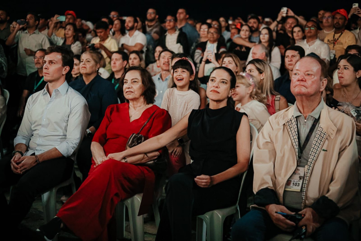 No momento, você está visualizando Na 57ª edição da Paixão de Cristo de Nova Jerusalém, governadora Raquel Lyra ressalta tradição turística e cultural do espetáculo