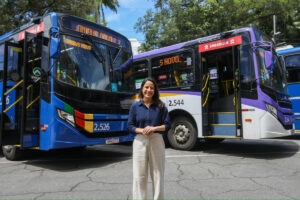 Leia mais sobre o artigo Governadora Raquel Lyra entrega 40 novos ônibus climatizados para a RMR e anuncia linha TI Macaxeira/TI Xambá