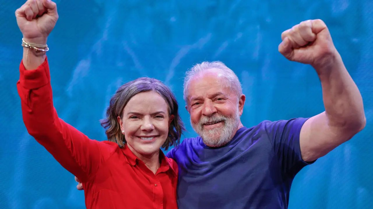 No momento, você está visualizando Lula pede estudo para reduzir juros do cartão de crédito e conter endividamento