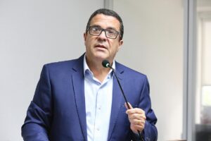 Leia mais sobre o artigo Vereador João Chaves tem requerimento aprovado para garantir kit completo de fardamento escolar em São Caetano