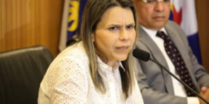 Leia mais sobre o artigo PL avalia Clarissa Tércio como possível vice em chapa de Flávio Bolsonaro