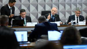 Leia mais sobre o artigo Relatório da CPI do Crime Organizado pede impeachment de ministros do STF e do PGR