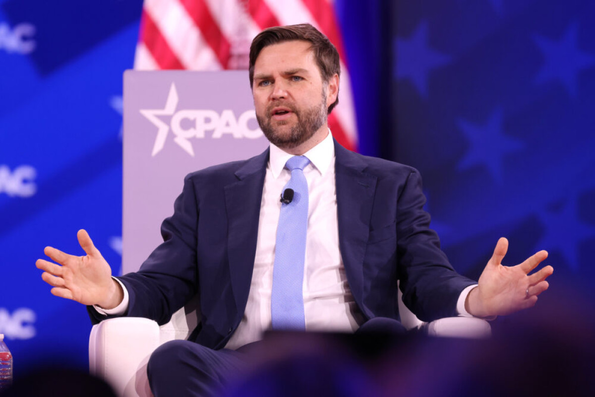 Leia mais sobre o artigo Vice dos EUA pede que Vaticano evite política em meio a tensão com Trump