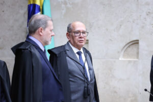 Leia mais sobre o artigo STF avalia regras mais rígidas para sigilo e provas em CPIs