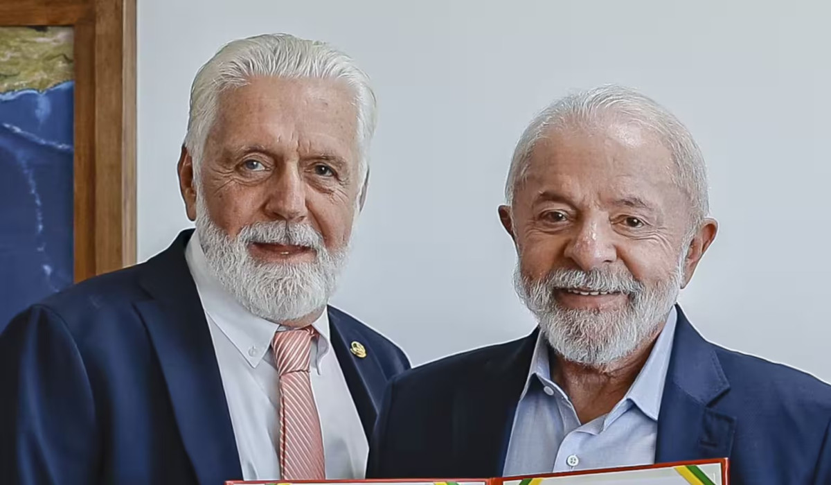 No momento, você está visualizando Lula articula apoio com Wagner antes de sabatina de Messias