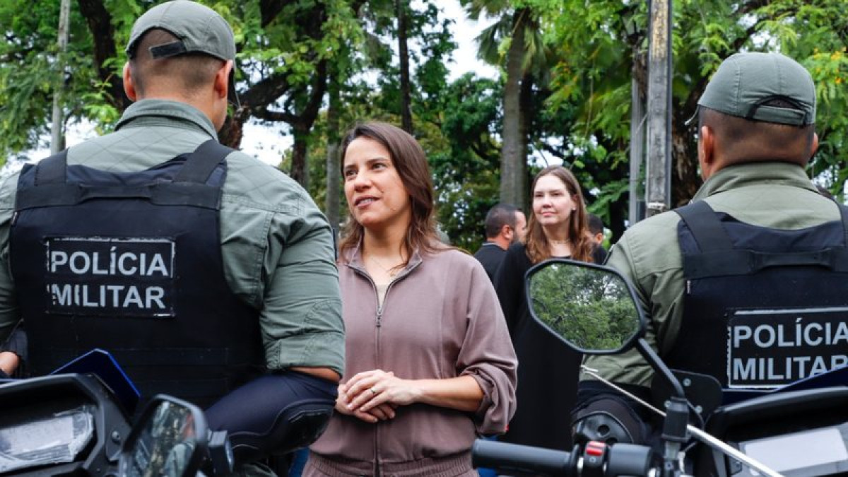 Leia mais sobre o artigo Governadora Raquel Lyra comanda formatura de 2,1 mil novos policiais militares