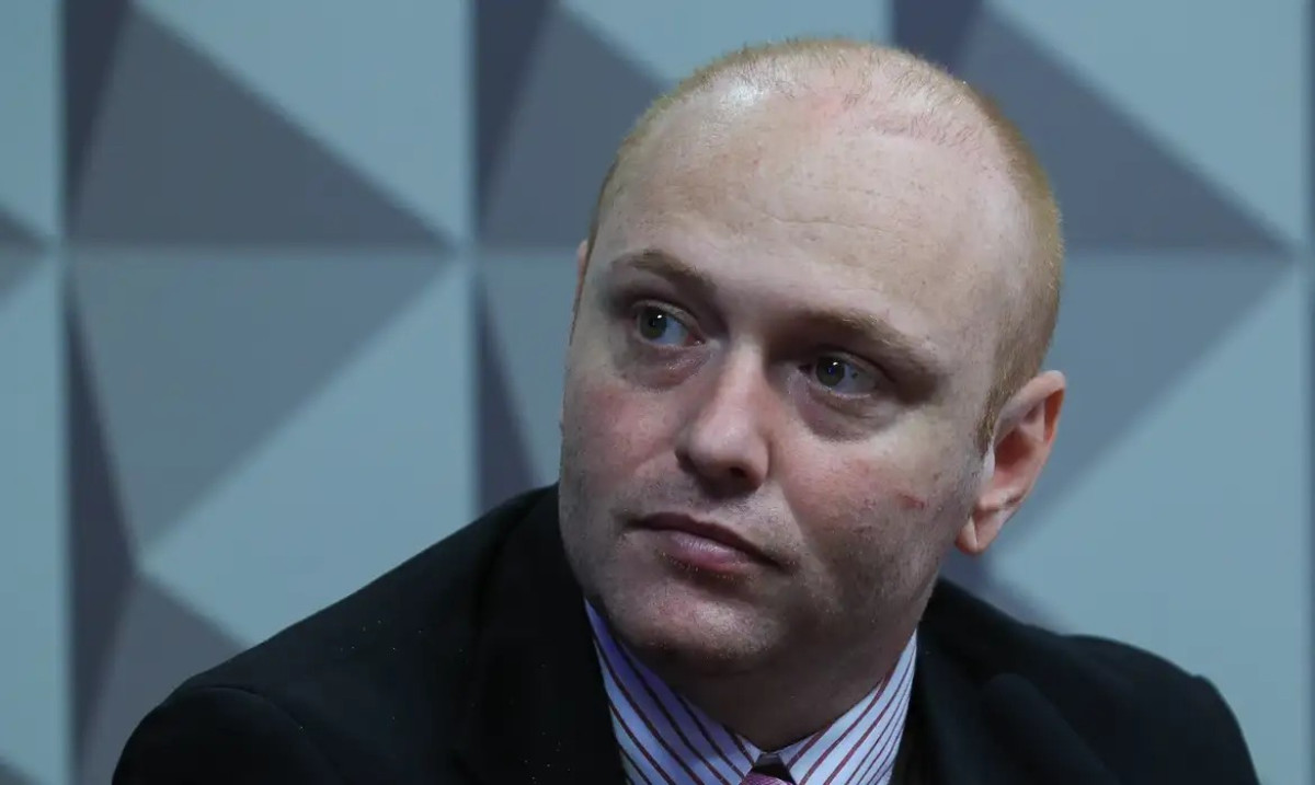 No momento, você está visualizando Moraes reduz pena de Delgatti após desempenho no Enem