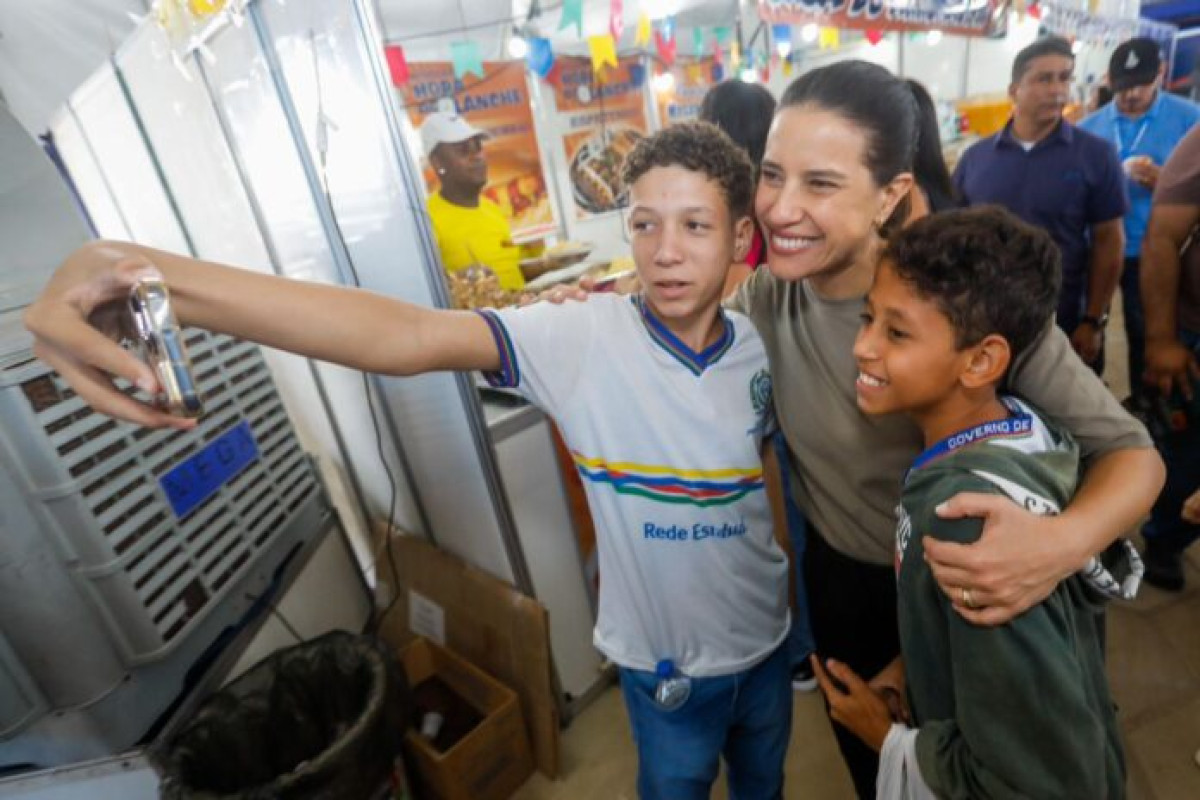 No momento, você está visualizando Em Petrolina, governadora Raquel Lyra abre a segunda etapa do Clipe 2026, entrega Centro Interesportivo e assina contrato para ampliação do saneamento básico e do acesso à água no Sertão