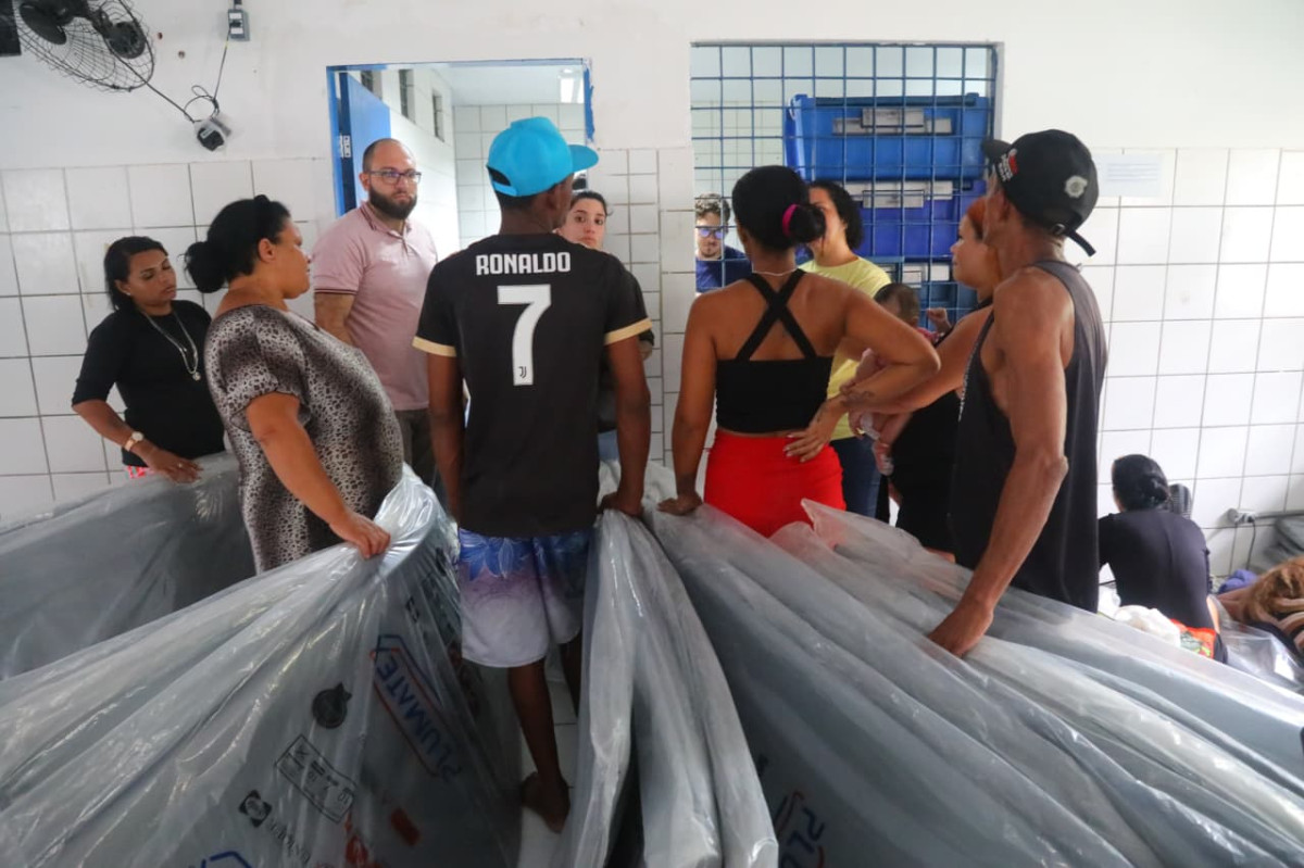 Leia mais sobre o artigo Prefeitura do Jaboatão avança na entrega de donativos para famílias atingidas pelas chuvas na Comunidade dos Coqueiros