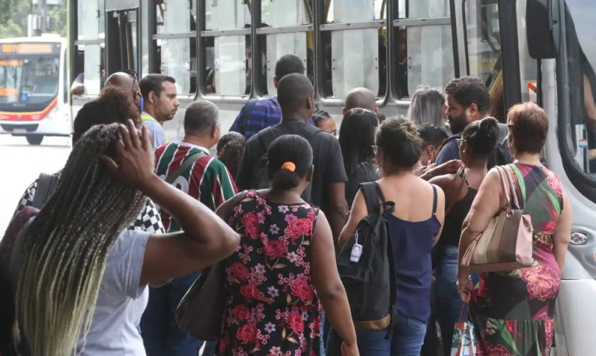 Leia mais sobre o artigo Centro-Oeste lidera renda média mensal no país em 2025