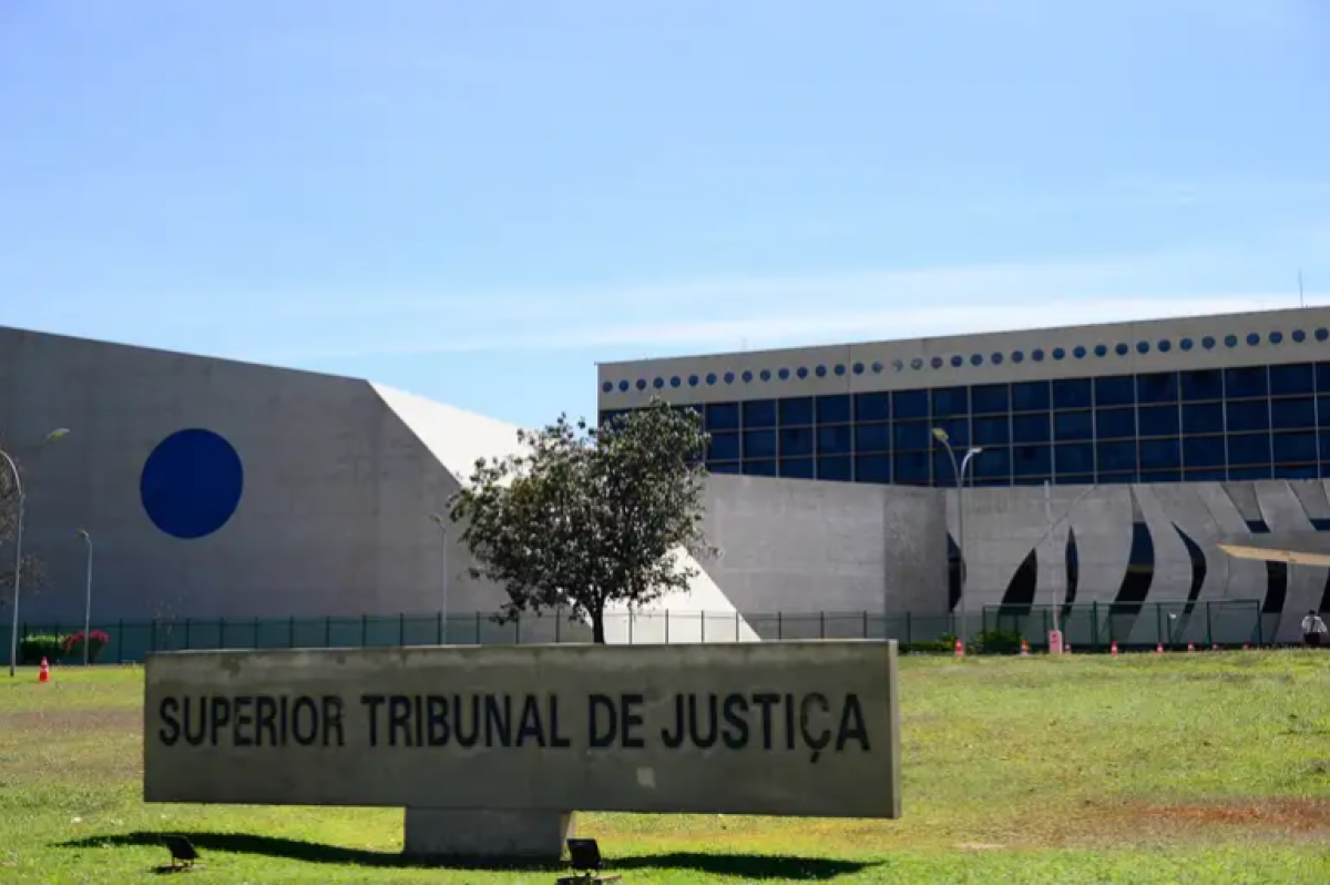 Leia mais sobre o artigo Magistradas afastadas viram rés no STJ