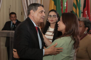 Leia mais sobre o artigo João Paulo compara Raquel Lyra a Dilma e destaca resistência feminina na política