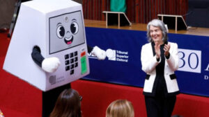 Leia mais sobre o artigo Mascote do TSE vira alvo de ataques às urnas eletrônicas