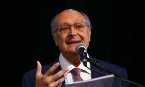 Leia mais sobre o artigo Alckmin recebe vaias durante Marcha dos Prefeitos