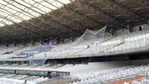Leia mais sobre o artigo Mineirão instala rede de proteção no setor da torcida visitante; veja imagens