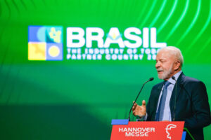 Leia mais sobre o artigo Lula diz que homens precisam dividir tarefas domésticas com mulheres