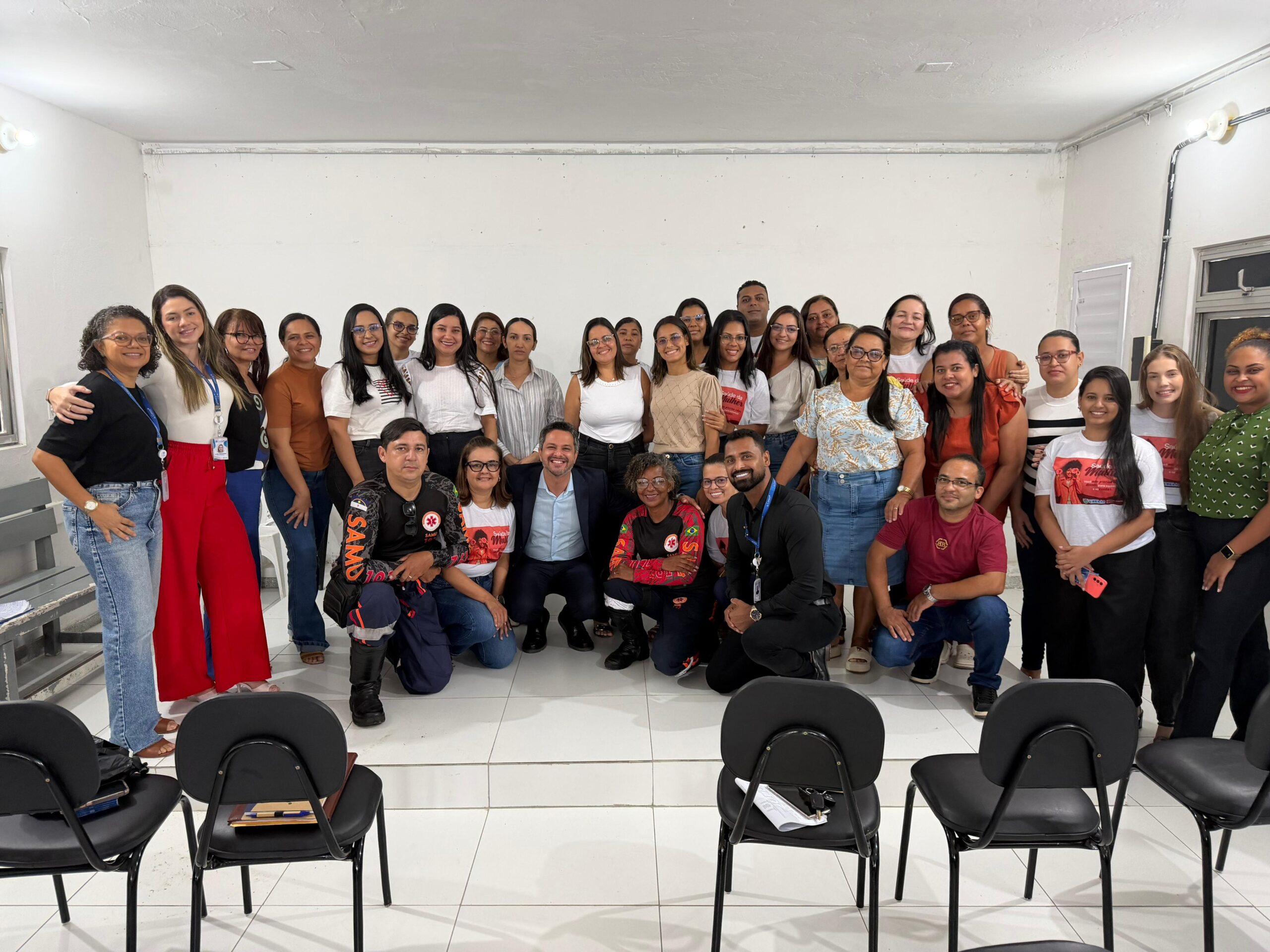 Leia mais sobre o artigo Lêimisson Cravo participa do Coren Presente e reforça compromisso com a enfermagem no município