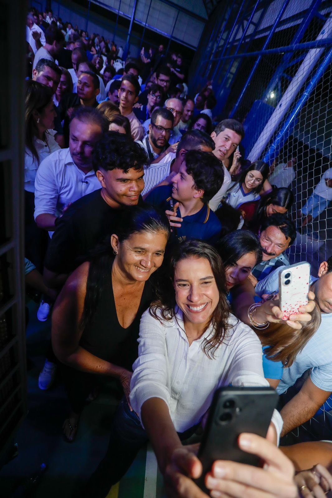 Leia mais sobre o artigo Governadora Raquel Lyra entrega novo Centro de Referência da Mulher em Salgueiro e assina convênio para calçar ruas do município
