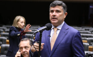 Leia mais sobre o artigo União Progressista aprova Eduardo da Fonte ao Senado, mas impasse em PE continua