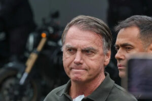 Leia mais sobre o artigo Moraes se reúne, nesta terça-feira, com a defesa de Bolsonaro