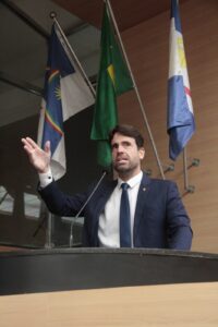 Leia mais sobre o artigo Eduardo Moura (NOVO) cobra suspensão de decreto que transferiu R$ 24,5 milhões da previdência para eventos no Recife