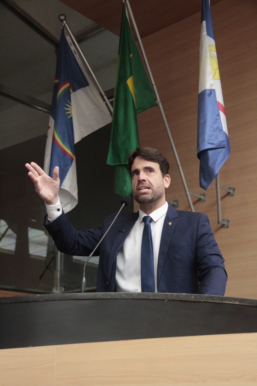 Leia mais sobre o artigo Eduardo Moura (NOVO) cobra suspensão de decreto que transferiu R$ 24,5 milhões da previdência para eventos no Recife