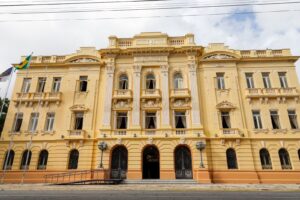 Leia mais sobre o artigo Governo de Pernambuco antecipa pagamento da folha de junho para esta segunda-feira (22) e injeta cerca de R$ 1,3 bilhão na economia do Estado