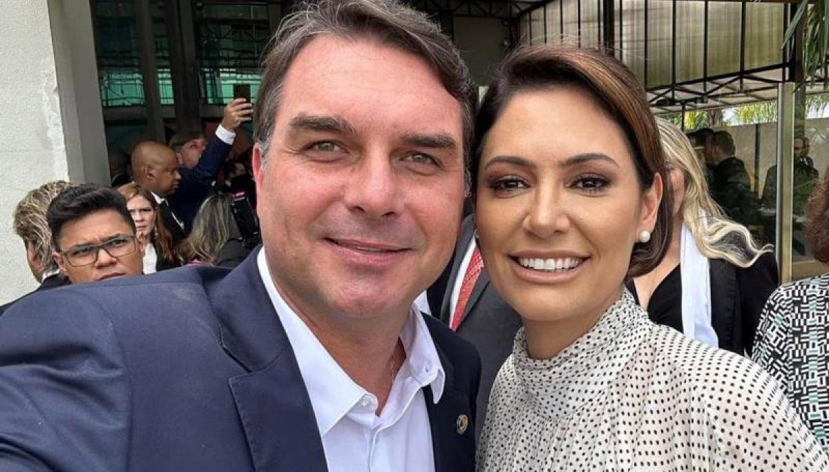 Leia mais sobre o artigo Flávio Bolsonaro divulga carta aberta e responde acusações feitas por Michelle Bolsonaro 