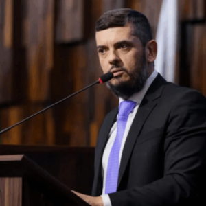Leia mais sobre o artigo PF mira Bacellar e pastor Márcio Poncio em operação sobre ramificação do jogo do bicho no Executivo e Legislativo do Rio
