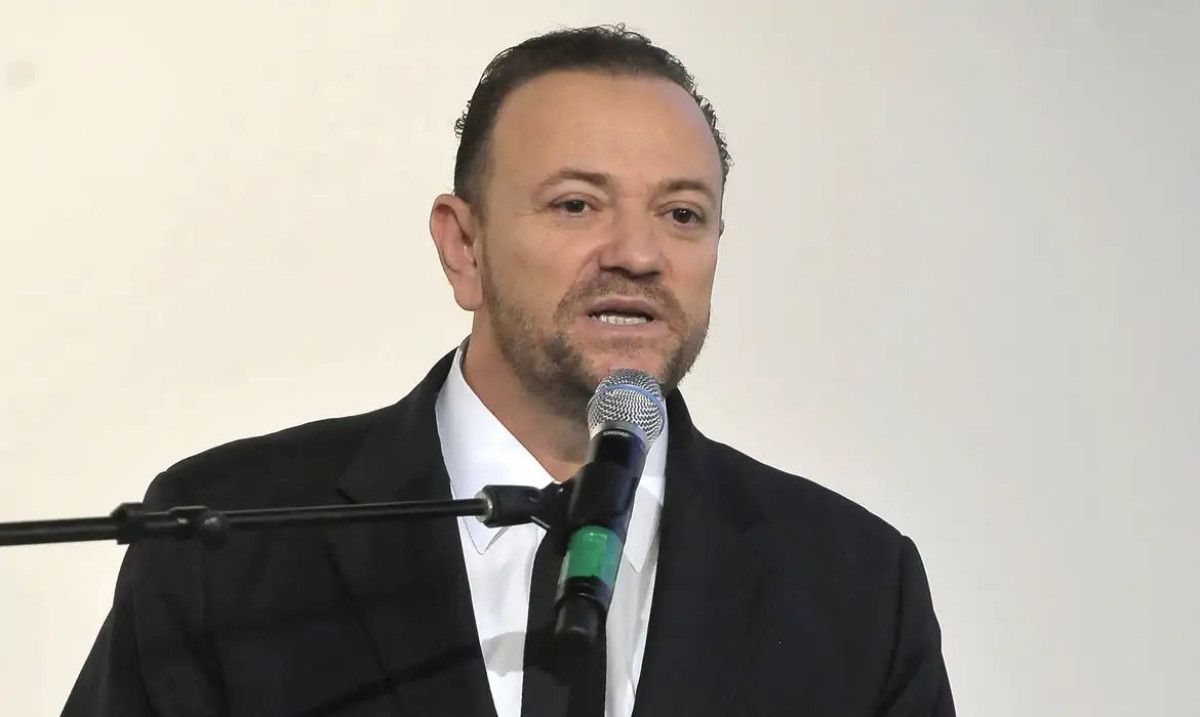 No momento, você está visualizando Edinho acusa Flávio de repetir discurso de Bolsonaro sobre urnas