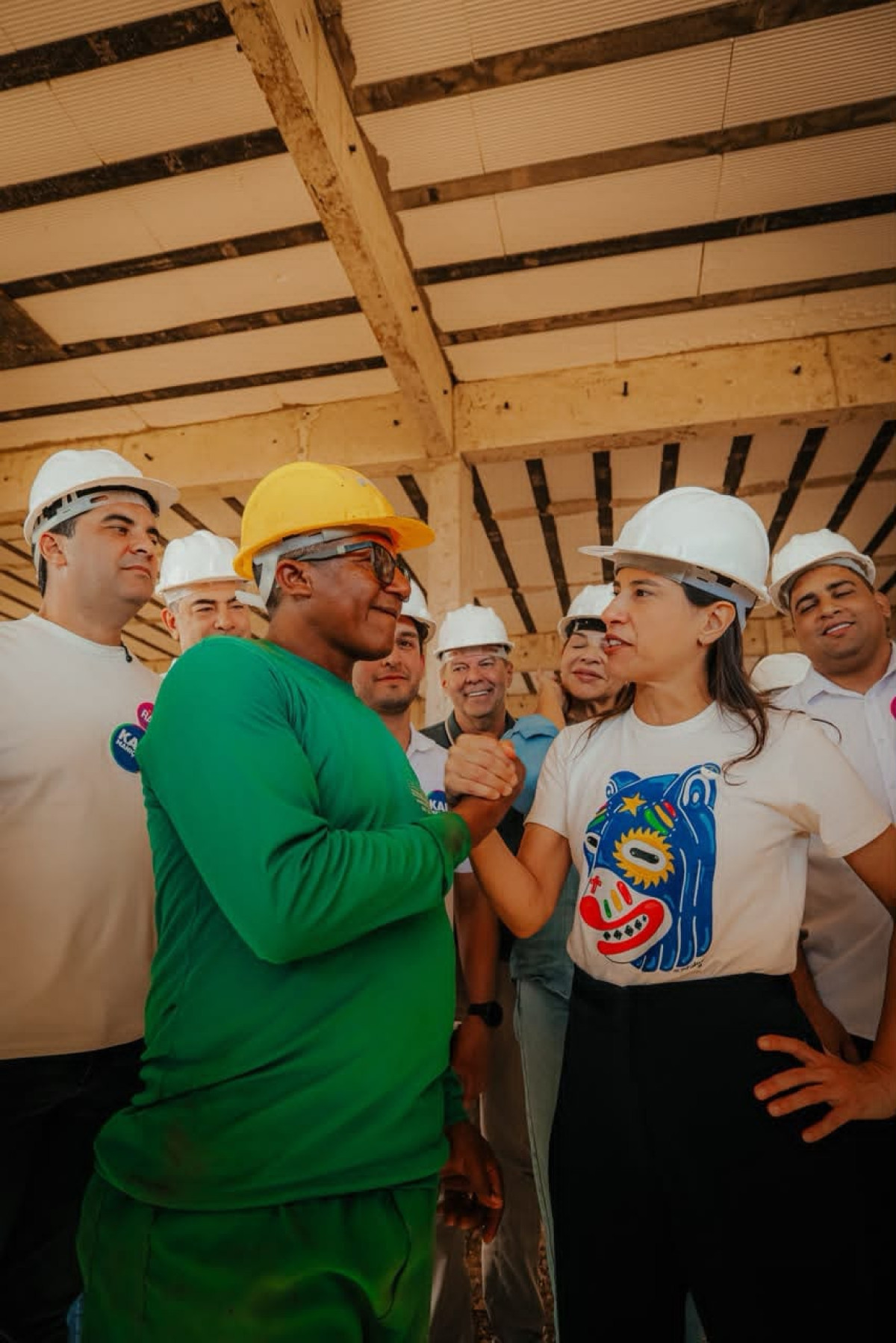 Leia mais sobre o artigo Em maratona de visitas no Sertão, Raquel Lyra destaca avanço das obras da Maternidade de Ouricuri e mostra que teve capacidade para tirar promessas do papel