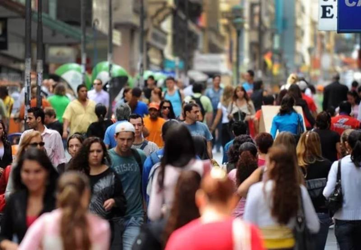 Leia mais sobre o artigo Comércio empregou 10,6 milhões de pessoas em 2024, diz IBGE