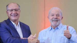 Leia mais sobre o artigo Alckmin tem candidatura à Vice-Presidente da República oficializada pelo PSB