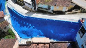 Leia mais sobre o artigo Com investimento de R$ 26,5 milhões, Governo de Pernambuco entrega obra de contenção de encosta em Cortês, na Mata Sul do Estado