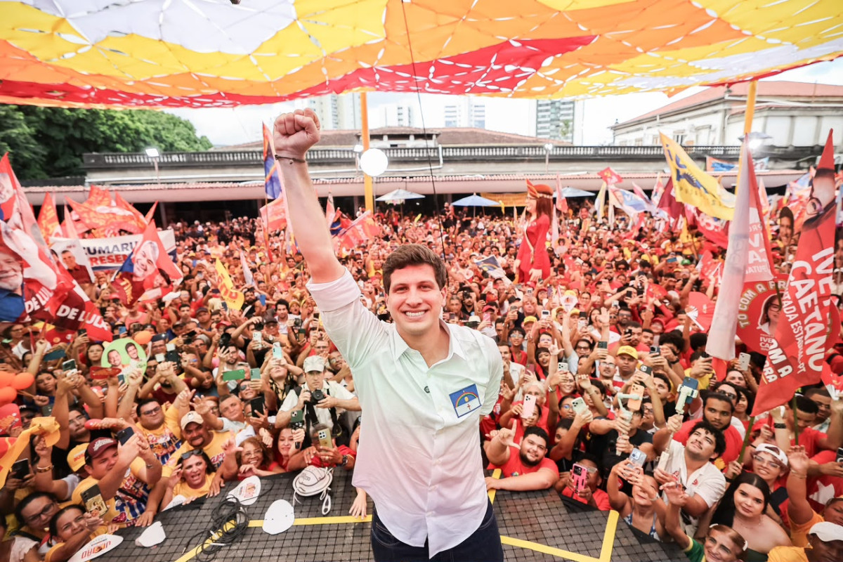 Leia mais sobre o artigo “Vamos inaugurar um novo tempo”, afirma João Campos ao oficializar candidatura