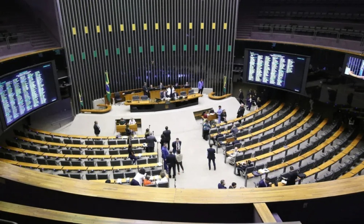 Leia mais sobre o artigo Câmara instala comissão para analisar maioridade penal